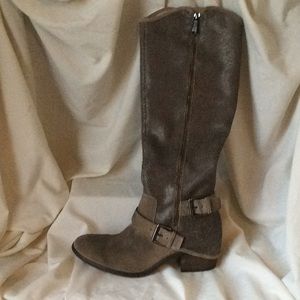 Upper calf Donald J Pliner